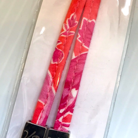 NWT Vera Bradley Fabric Tassel Key Chain FOB Retired Holder Great Gift! - Picture 5 of 9